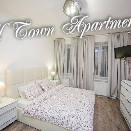 Old Town Apartment 3Br & 2Bthr Αγία Πετρούπολη Εξωτερικό φωτογραφία