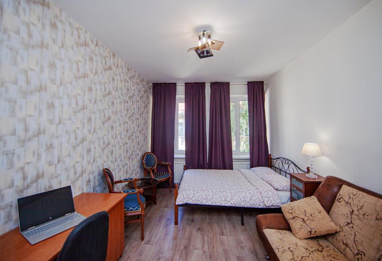 Old Town Apartment 3Br & 2Bthr Αγία Πετρούπολη Εξωτερικό φωτογραφία