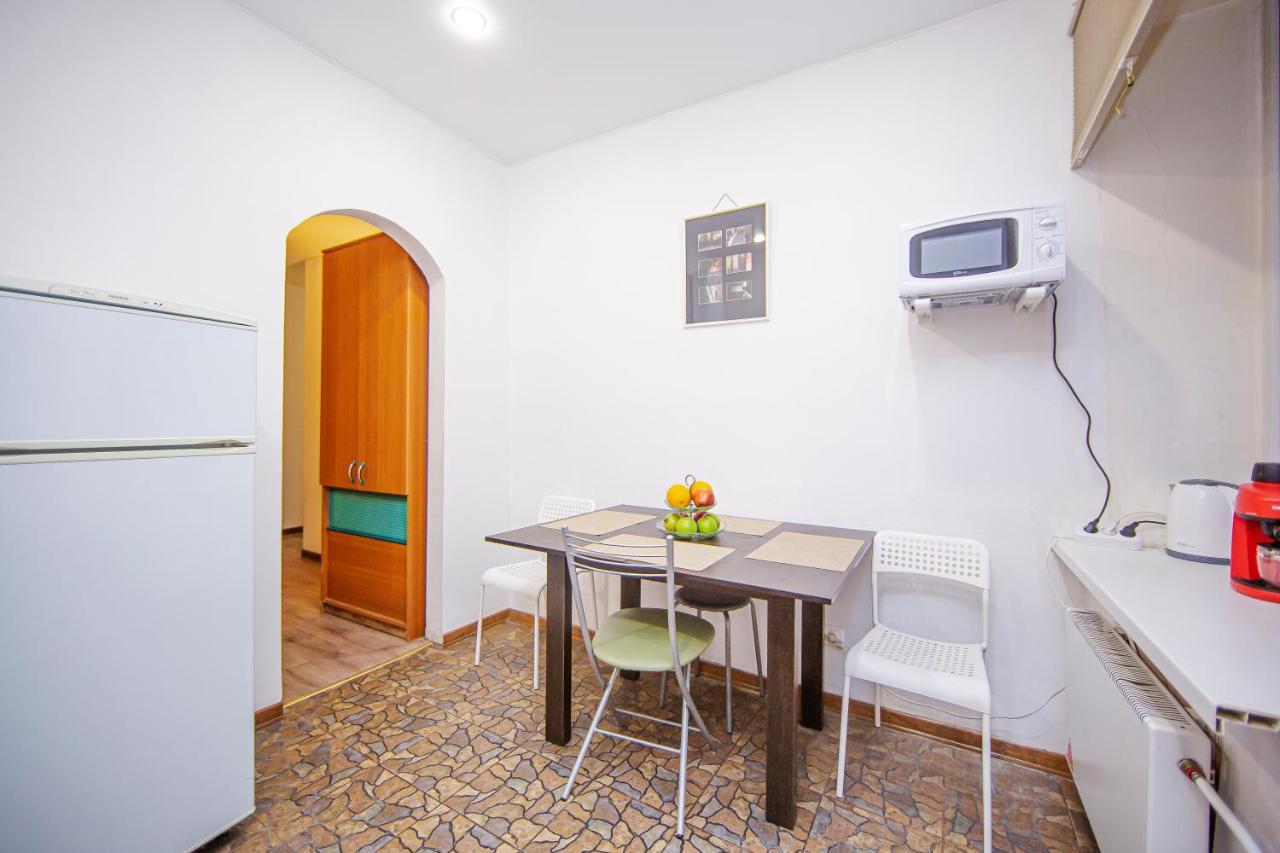 Old Town Apartment 3Br & 2Bthr Αγία Πετρούπολη Εξωτερικό φωτογραφία