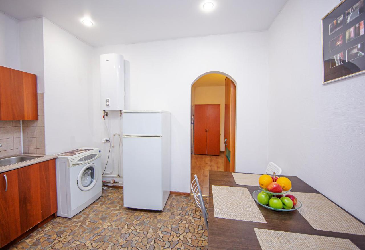 Old Town Apartment 3Br & 2Bthr Αγία Πετρούπολη Εξωτερικό φωτογραφία